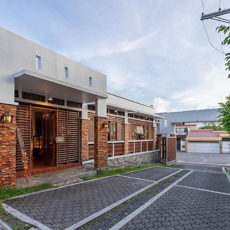 Zen Rooms Casa Lorenzo Legazpi Eksteriør billede