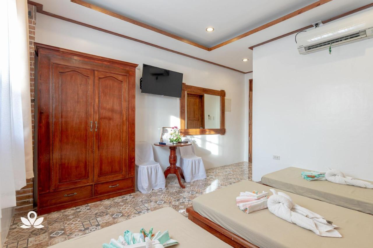 Zen Rooms Casa Lorenzo Legazpi Eksteriør billede